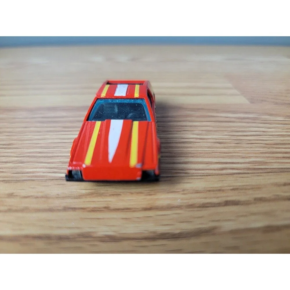Vintage Hot Wheels Turismo Delorean Racer Diecast Scale Model Flying Colors BW